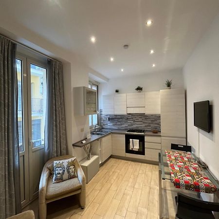 Avaja - Daria'S Apartment Таорміна Екстер'єр фото