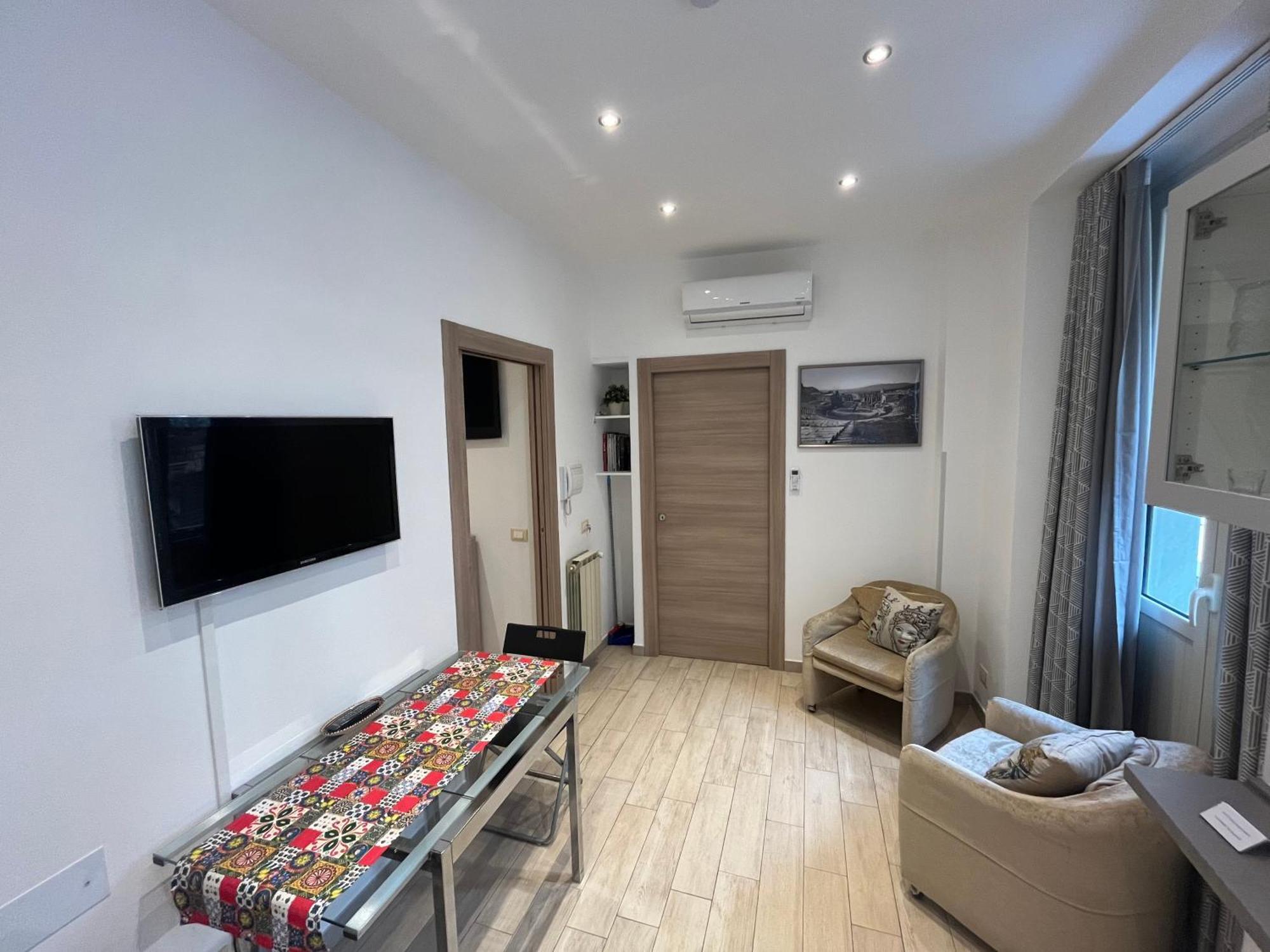 Avaja - Daria'S Apartment Таорміна Екстер'єр фото